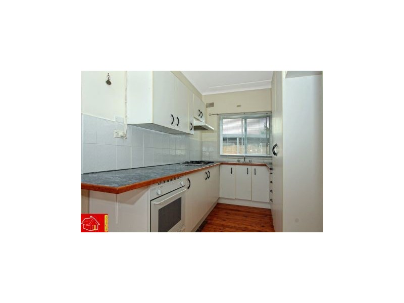 15 Mountain Avenue, Woonona NSW 2517