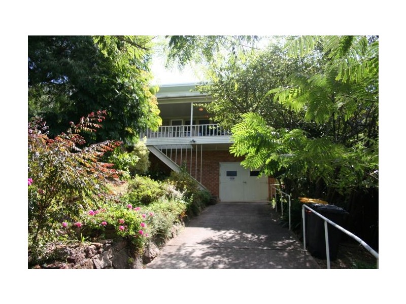 6 Balfour Road, Austinmer NSW 2515