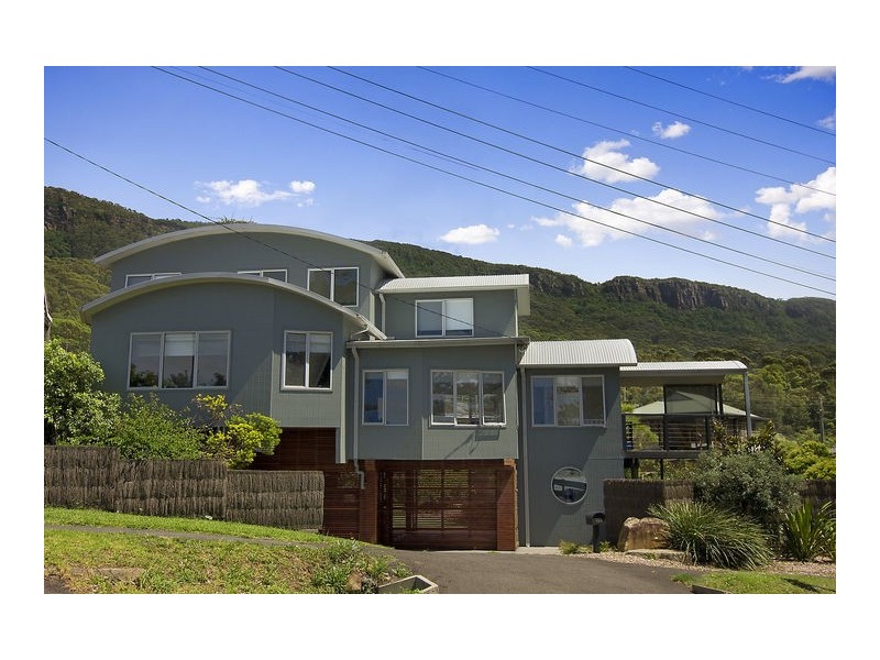 768 Lawrence Hargrave Drive, Coledale NSW 2515