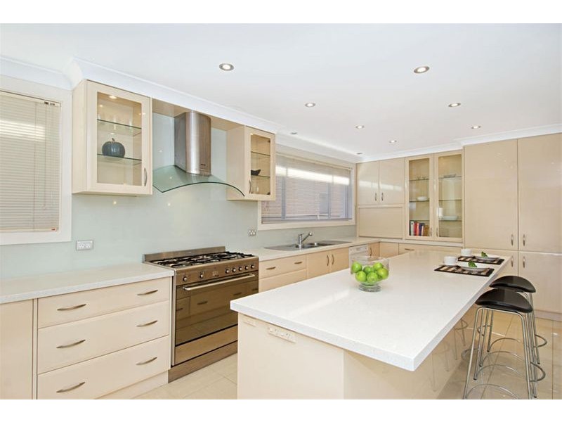 26 Ocean Street, Thirroul NSW 2515
