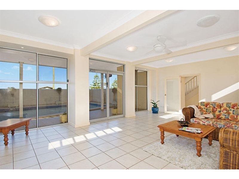 26 Ocean Street, Thirroul NSW 2515