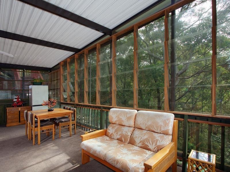 32 Highlands Parade, Bulli NSW 2516