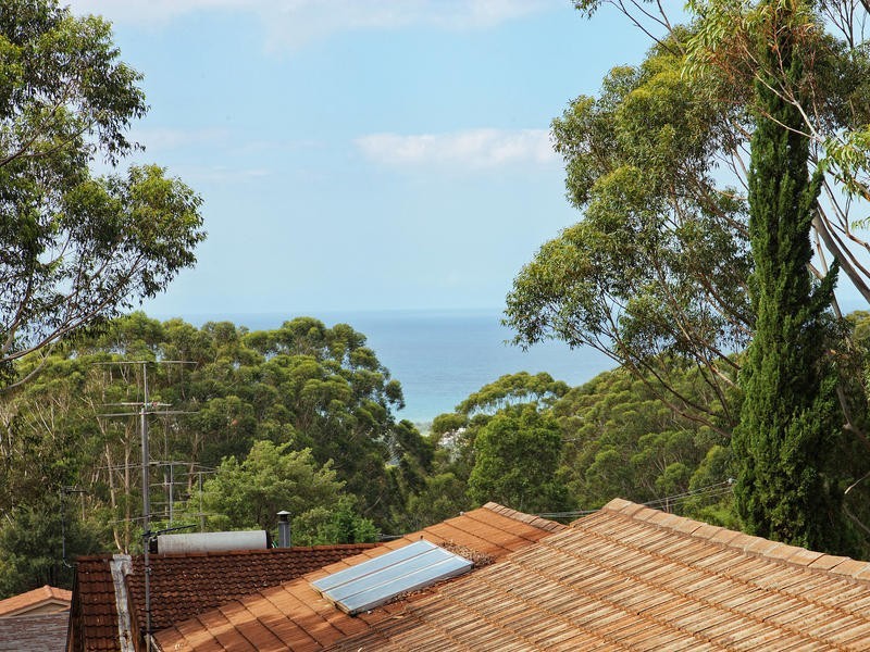 32 Highlands Parade, Bulli NSW 2516
