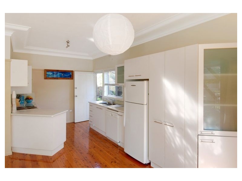 28 Moore Street, Austinmer NSW 2515