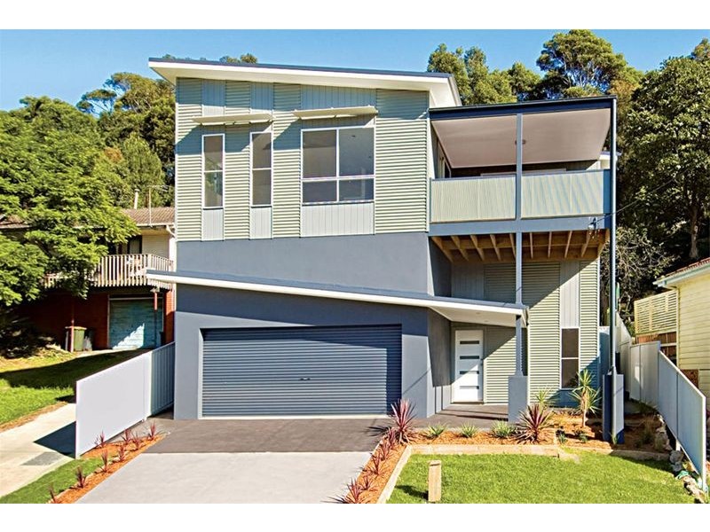 42 The Crescent, Helensburgh NSW 2508