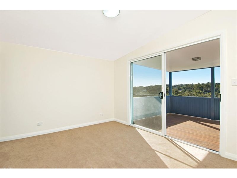 42 The Crescent, Helensburgh NSW 2508