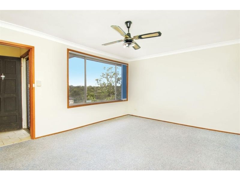 17 Dumbarton Place, Engadine NSW 2233