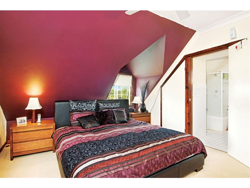 42a Mountain Avenue, Woonona NSW 2517