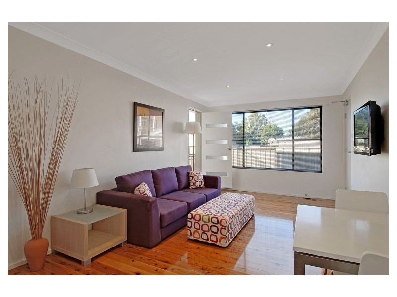 2/16 Bath Street, Thirroul NSW 2515