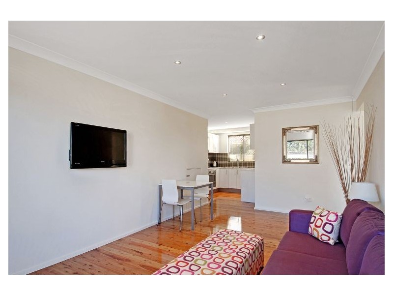 2/16 Bath Street, Thirroul NSW 2515