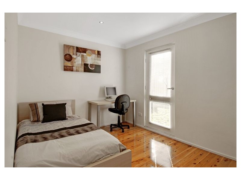 2/16 Bath Street, Thirroul NSW 2515