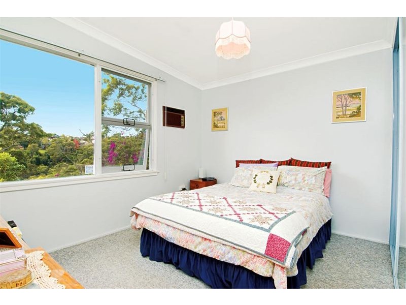 18 Dumbarton Place, Engadine NSW 2233