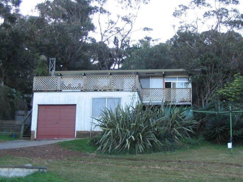2 Park Parade, Stanwell Park NSW 2508