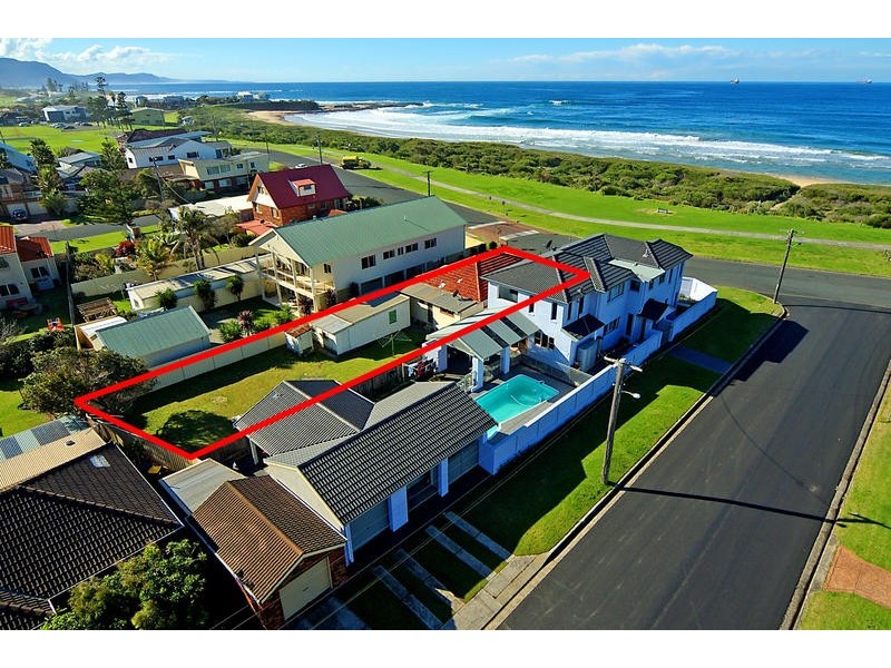 22 Beach Drive, Woonona NSW 2517