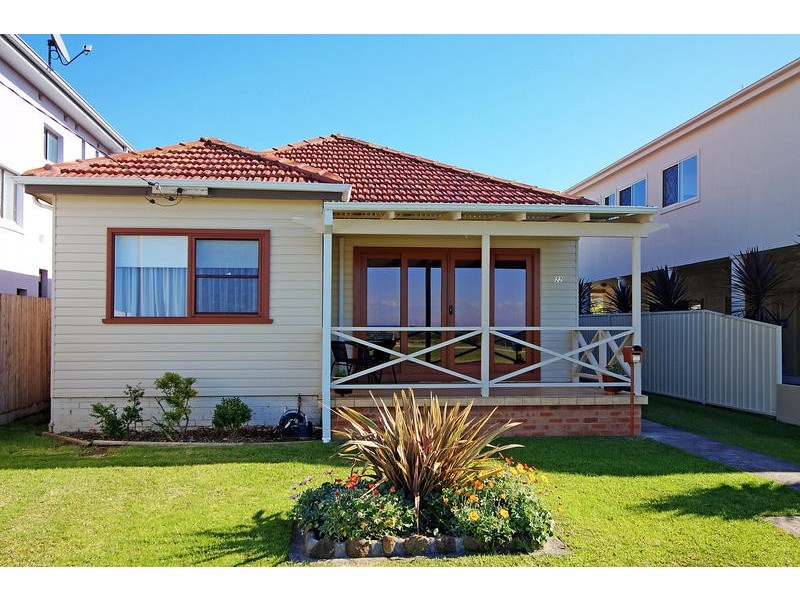 22 Beach Drive, Woonona NSW 2517