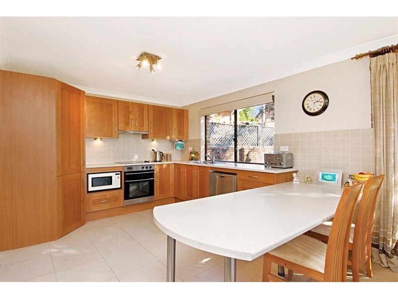 2 Henry Kendall Close, Heathcote NSW 2233