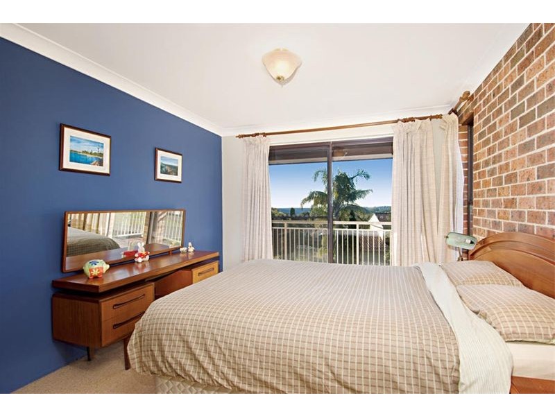 2 Henry Kendall Close, Heathcote NSW 2233