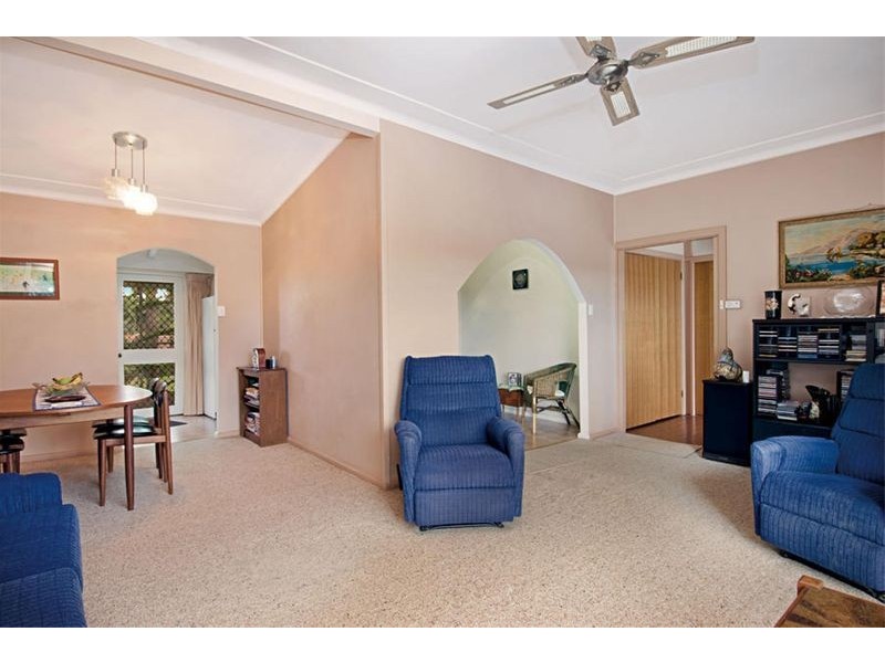 11 Short Street, Heathcote NSW 2233