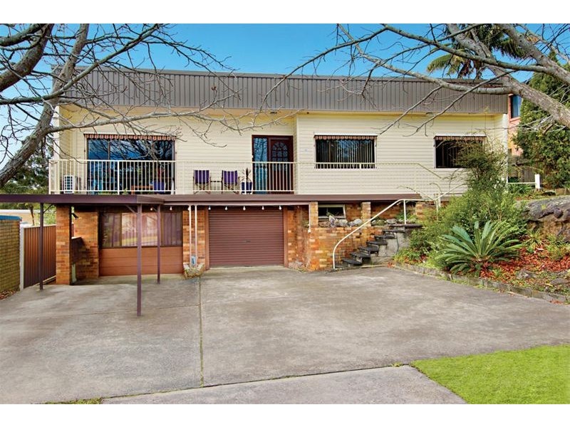 11 Short Street, Heathcote NSW 2233