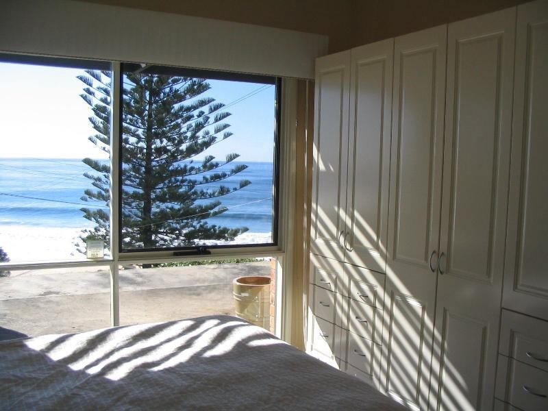 8 Haig Street, Wombarra NSW 2515