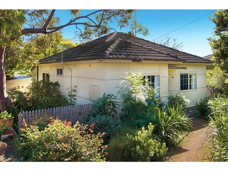 25 Foster Street, Helensburgh NSW 2508