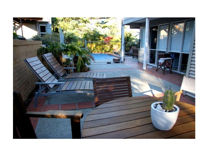 2 Seaview Crescent, Stanwell Park NSW 2508