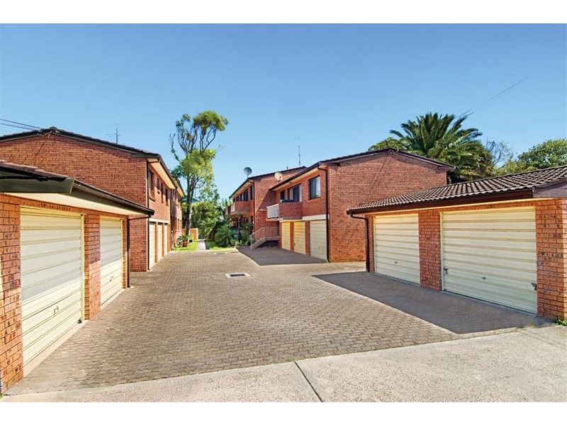 4/16  Ocean Street, Thirroul NSW 2515
