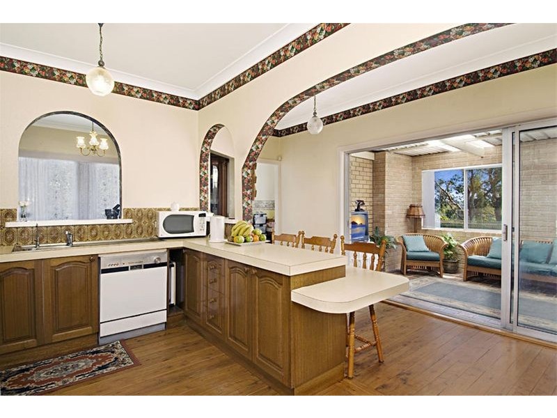 31 Boundary Road, Heathcote NSW 2233