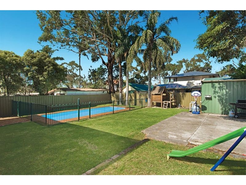 26 Forest Road, Heathcote NSW 2233