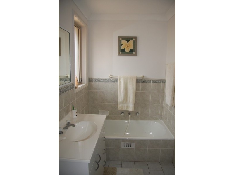 2/14 Stuart Street, Helensburgh NSW 2508