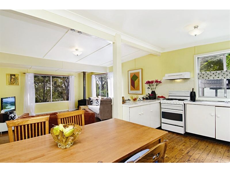 106 The Crescent, Helensburgh NSW 2508