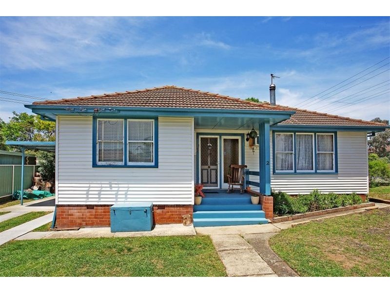 2 Thomas Street, Lake Illawarra NSW 2528