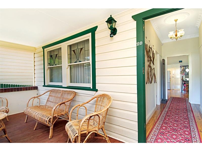20 Russell Street, Woonona NSW 2517