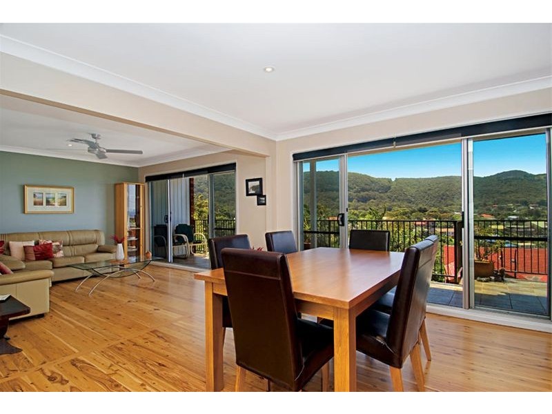 6 Murrawal Road, Stanwell Park NSW 2508