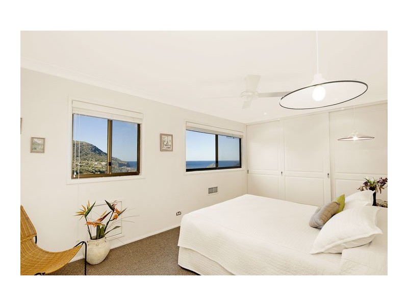 6 Murrawal Road, Stanwell Park NSW 2508