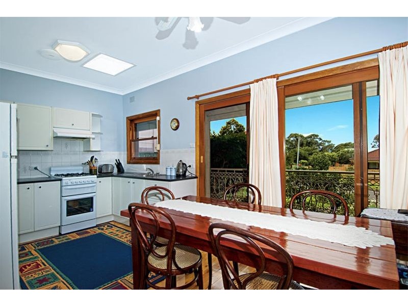 16 Soudan Street, Thirroul NSW 2515