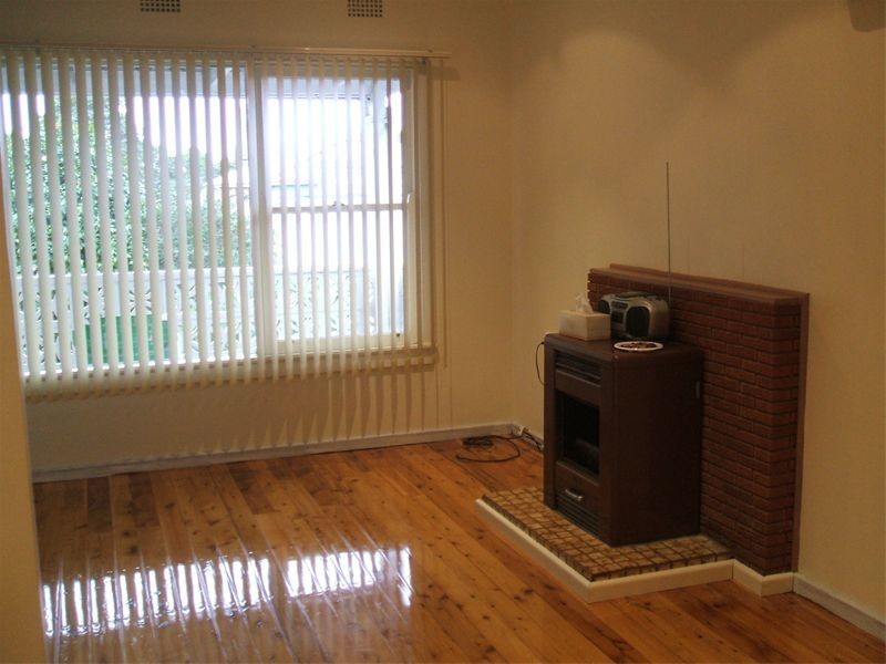 6 Robertson Street, Helensburgh NSW 2508