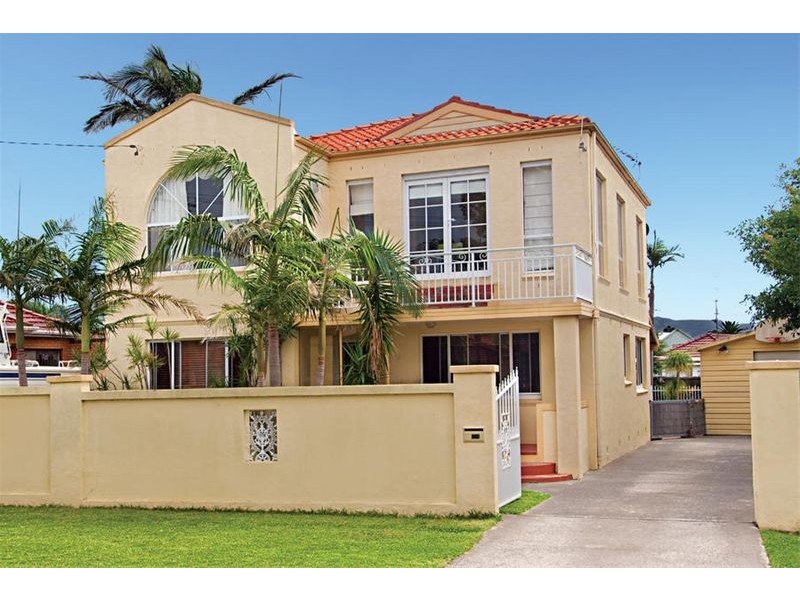 24 Dorrigo Avenue, Woonona NSW 2517