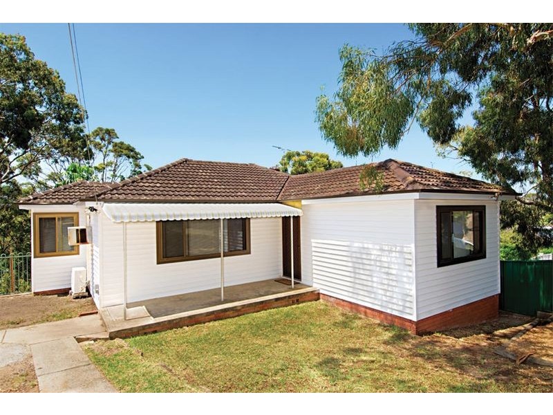 44 Dumbarton Place, Engadine NSW 2233