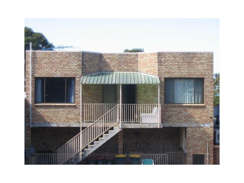 2/18 Walker Street, Helensburgh NSW 2508