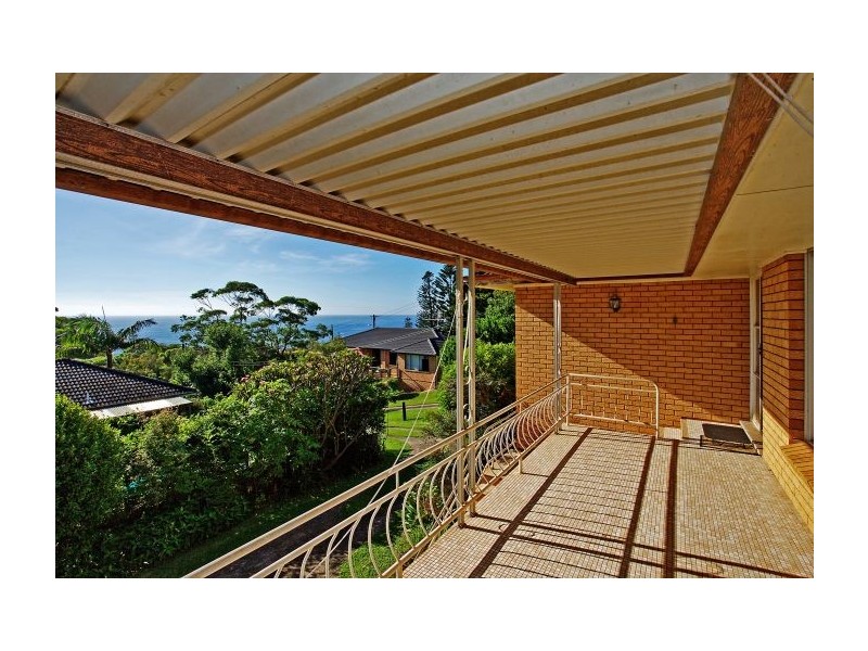 32 Broadridge Street, Wombarra NSW 2515