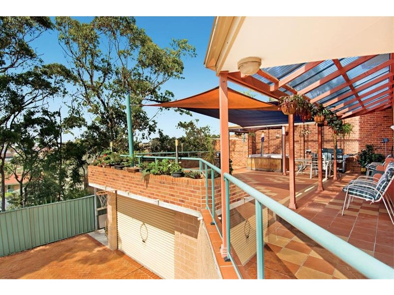 9 Chadwick Grove, Helensburgh NSW 2508