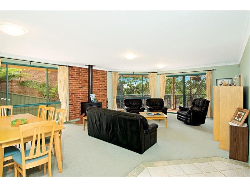 9 Chadwick Grove, Helensburgh NSW 2508