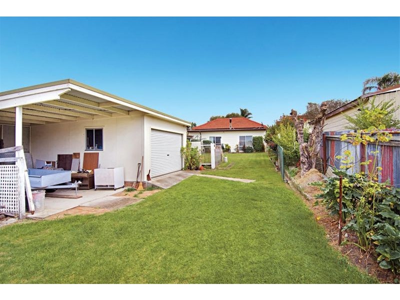 9 Hay Street, Helensburgh NSW 2508