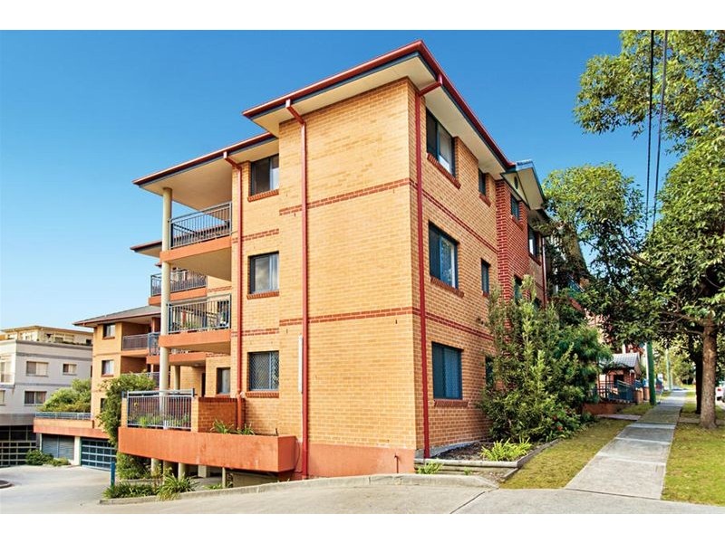 1/12-14 Clubb Crescent, Miranda NSW 2228