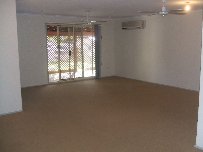 39 Shearwater Boulevarde, Albion Park Rail NSW 2527