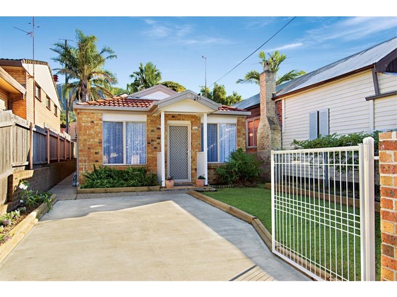 238 Lawrence Hargrave Drive, Thirroul NSW 2515