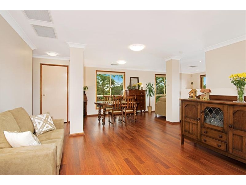 8 St George Crescent, Sandy Point NSW 2172