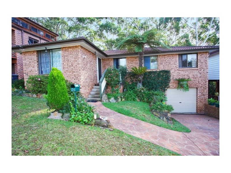 24 Highlands Parade, Bulli NSW 2516