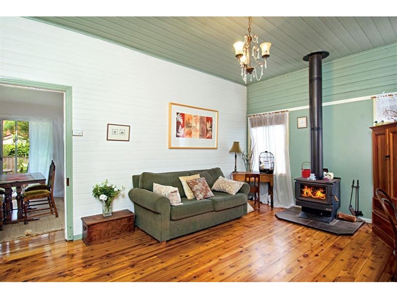 122 Parkes Street, Helensburgh NSW 2508